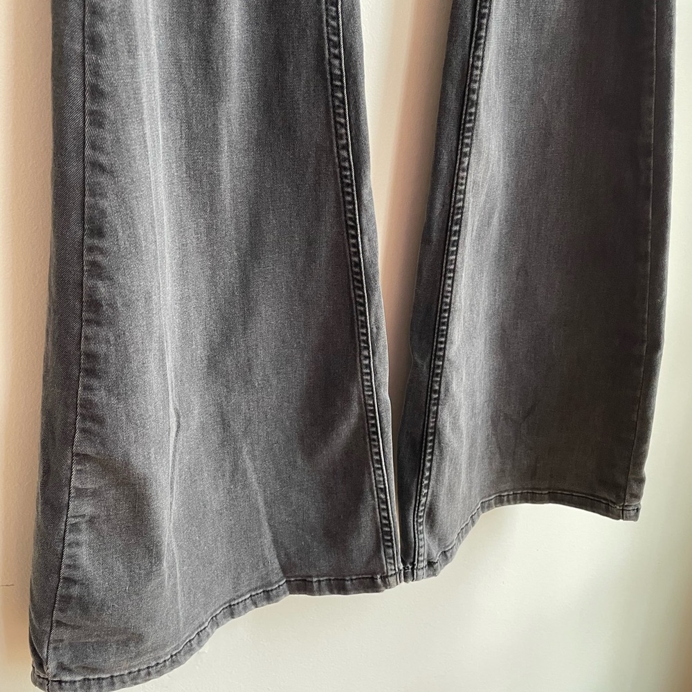 Free People Black Wide Flare Leg Pull On Jeans Size 31R - Picture 3 of 7
